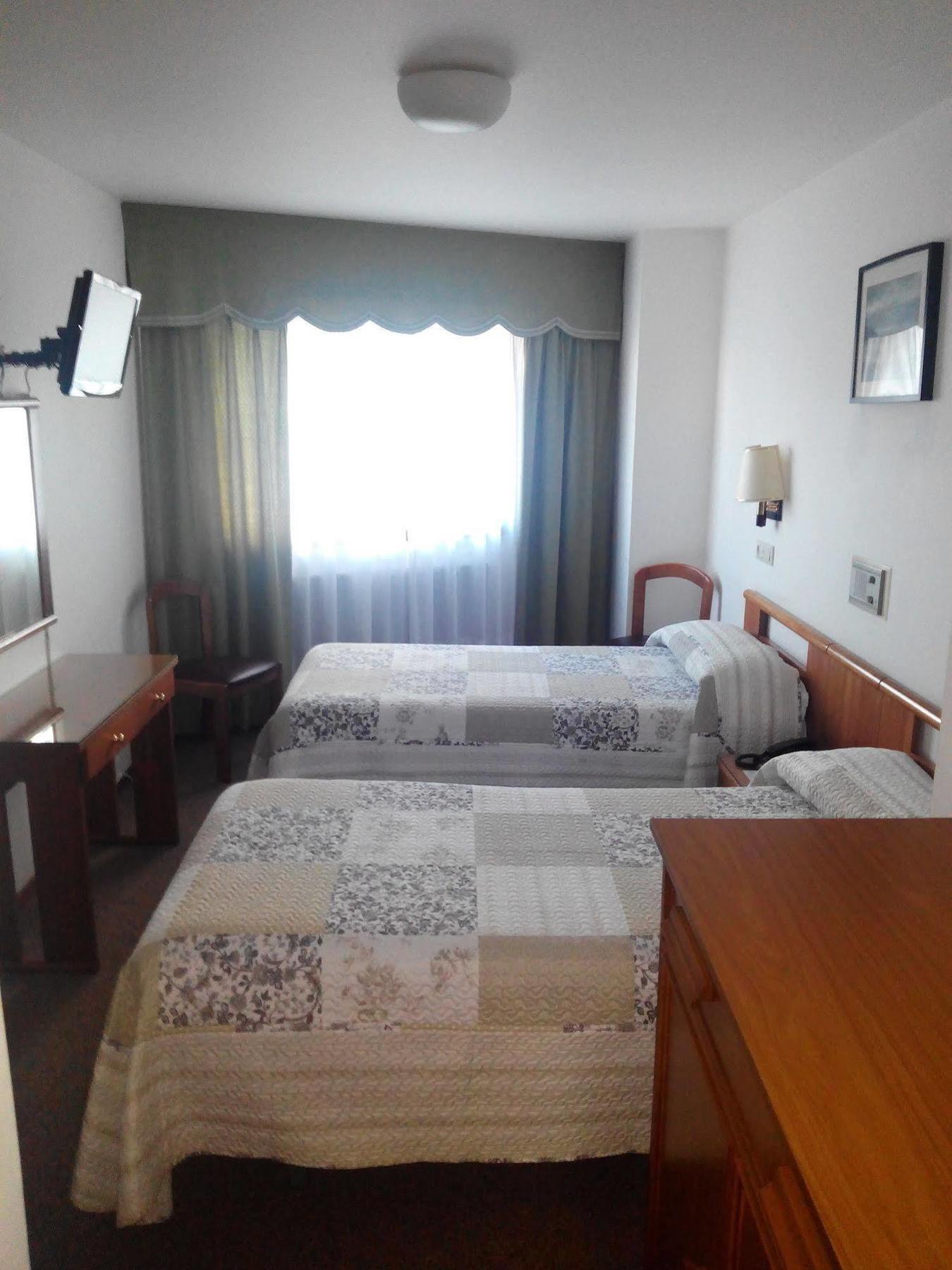 Hostal Palas آكورونيا المظهر الخارجي الصورة